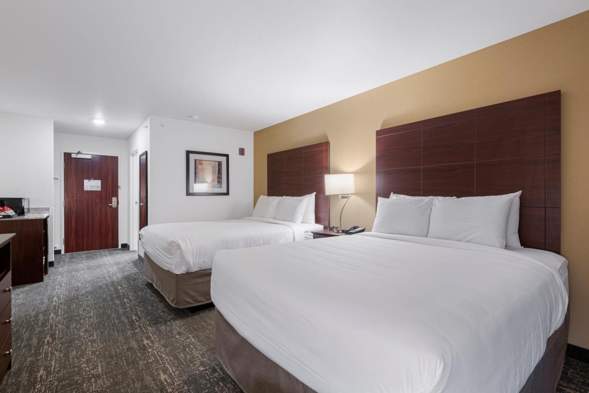 Cobblestone Hotel & Suites - Bellefontaine Exteriér fotografie